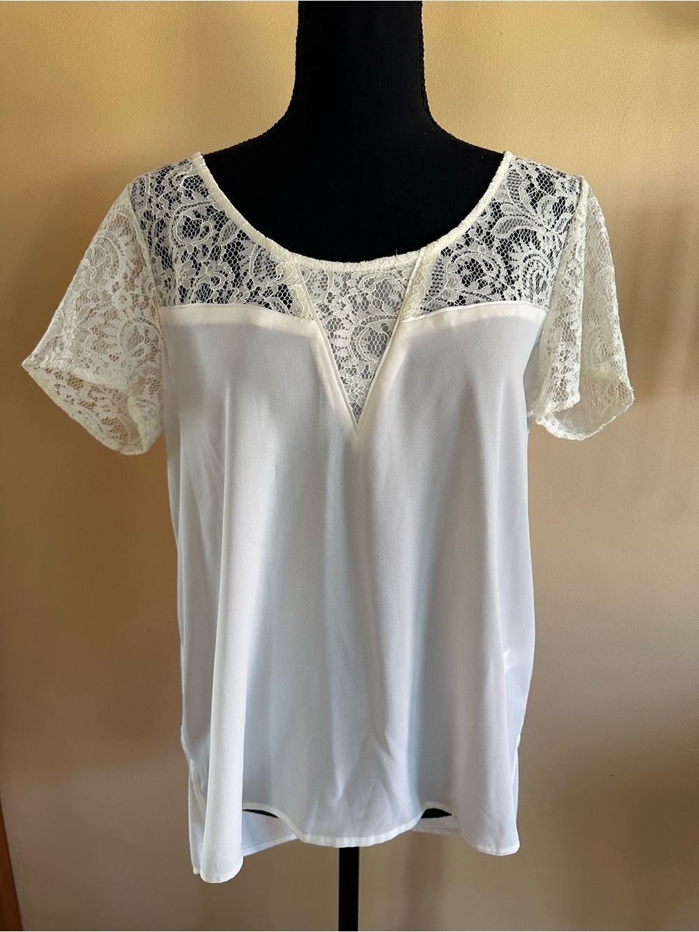 Express women’s sheer cream colored lace blouse size medium